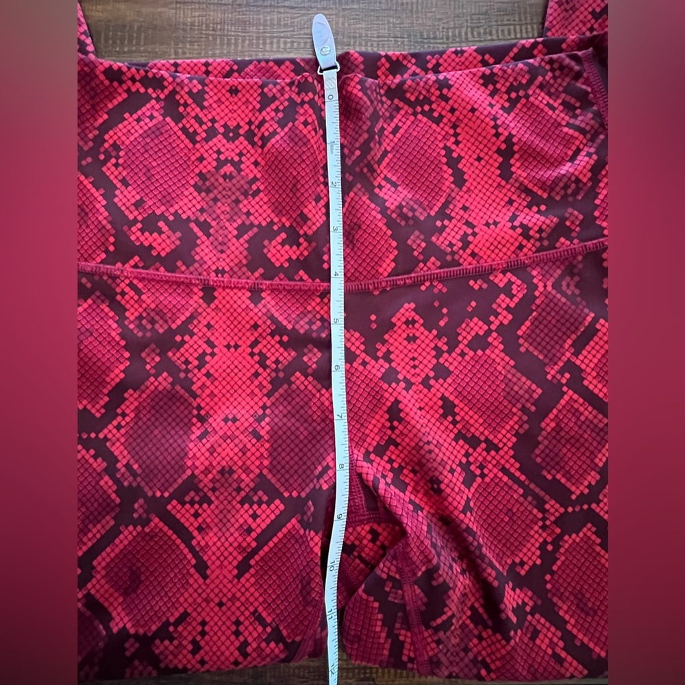 LULULEMON | Wunder Under Crop Legging - Picture 7 of 8